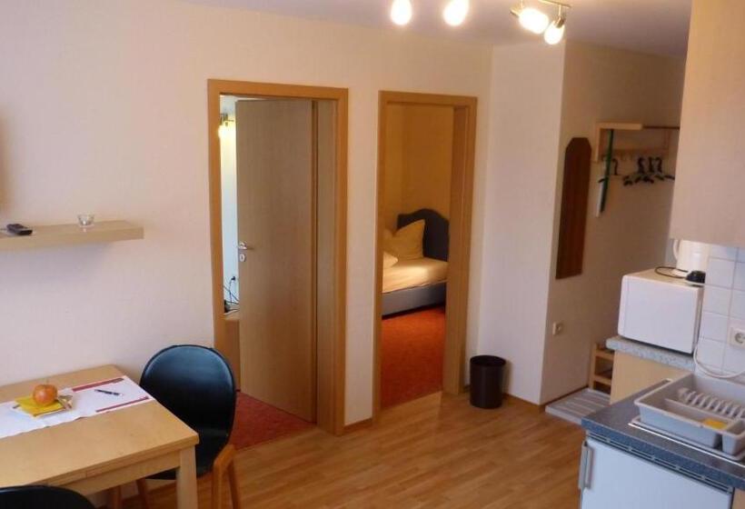 Номер Стандарт Индивидуальный, Köhlers Krone