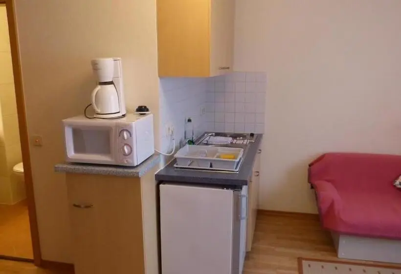 Standard Yhden Hengen Huone, Köhlers Krone