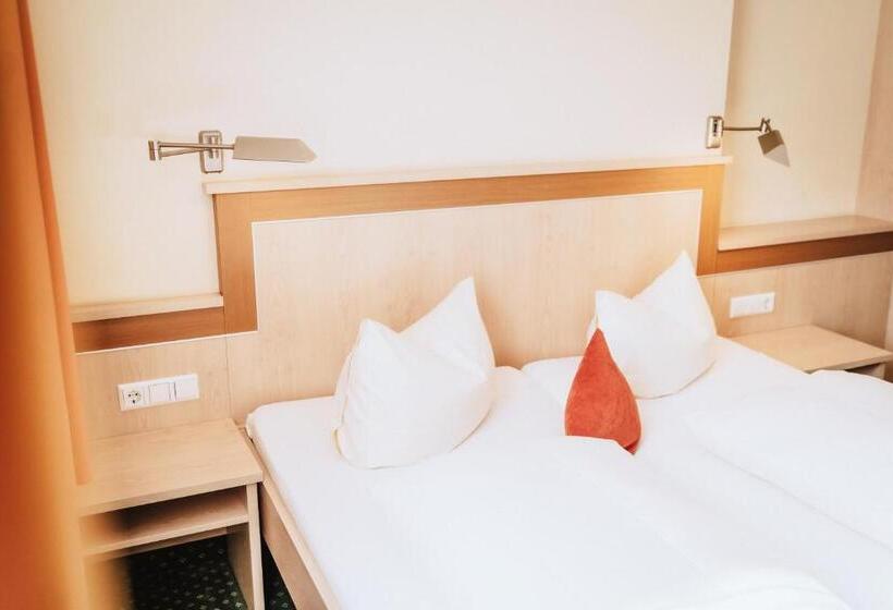 Апартаменты 1 Спальня, Köhlers Krone