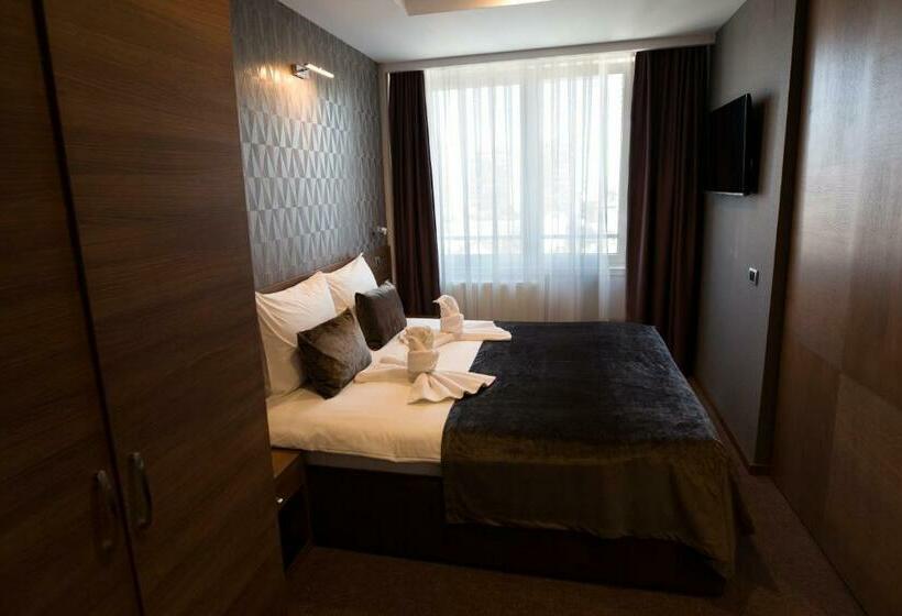 سوییت, Kragujevac