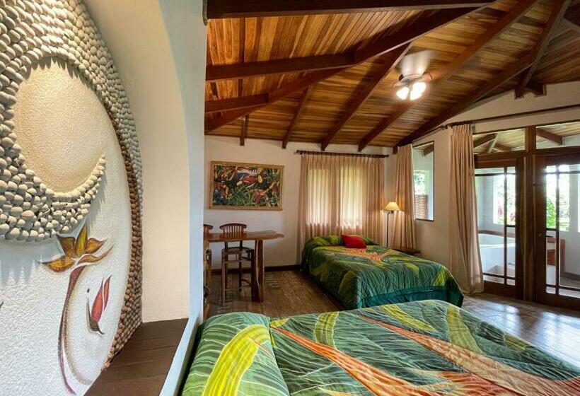 디럭스 스위트, Lost Iguana Resort And Spa