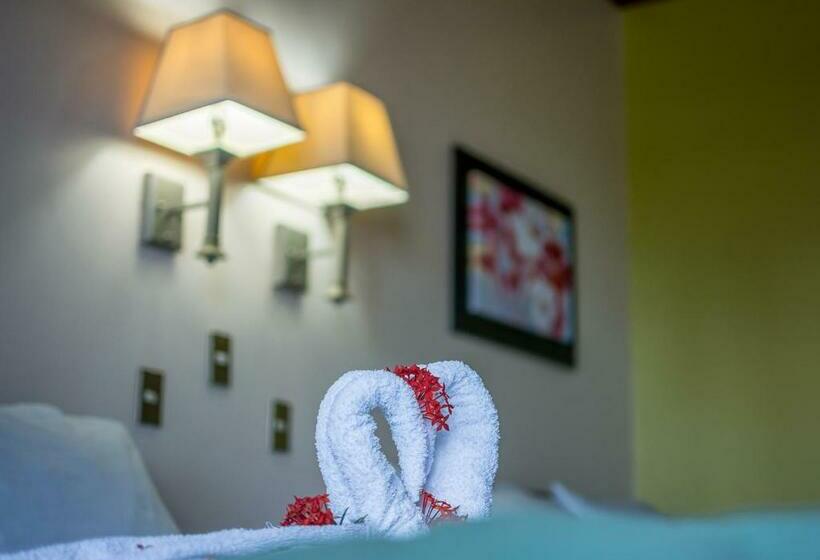 غرفة قياسية مطلّة علي البحر, Manuel Antonio