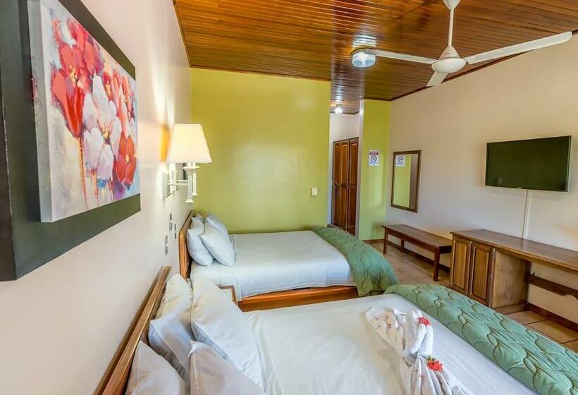 غرفة قياسية مطلّة علي البحر, Manuel Antonio