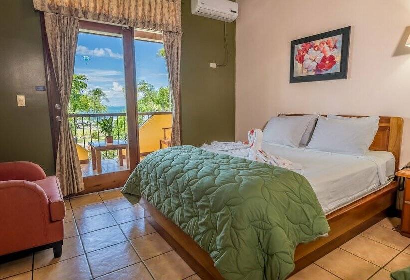 غرفة قياسية مطلّة علي البحر, Manuel Antonio