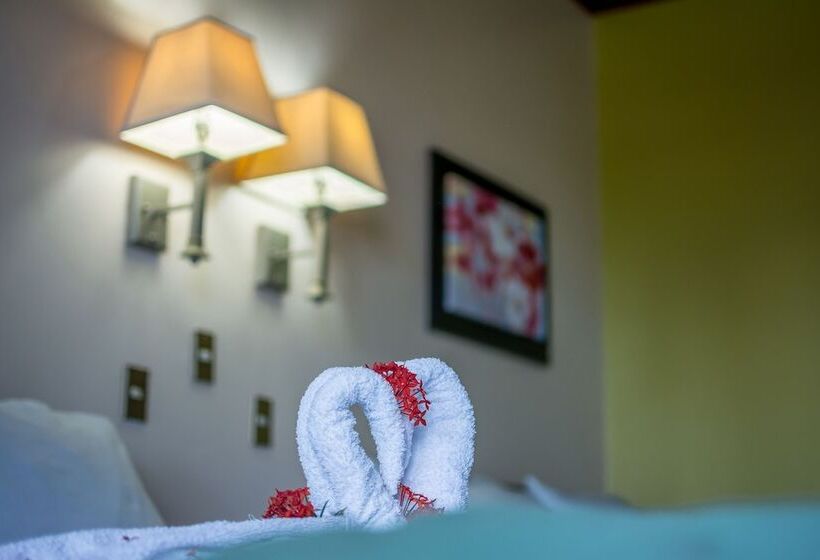 غرفة قياسية مطلّة علي البحر, Manuel Antonio