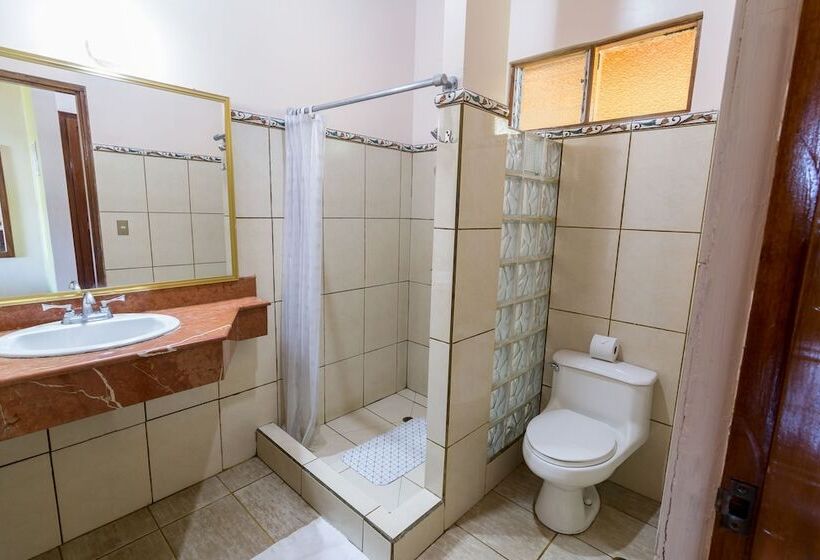 غرفة قياسية مطلّة علي الحديقة, Manuel Antonio