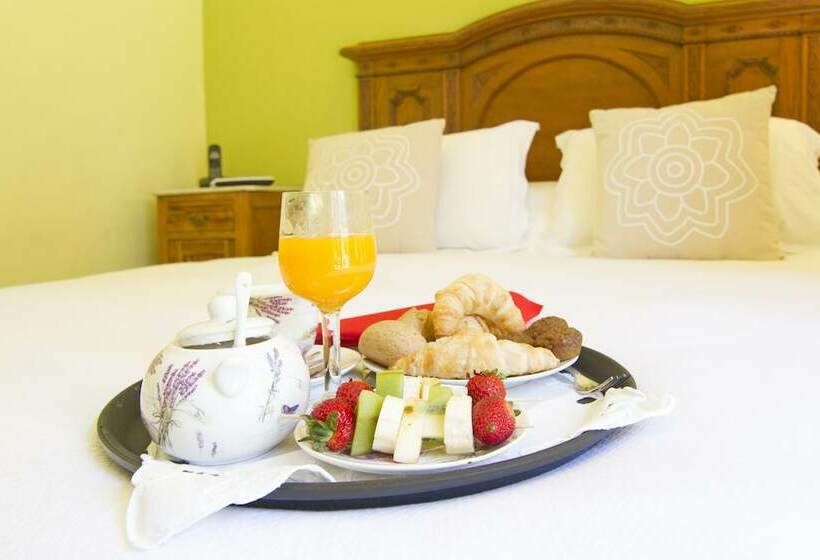 주니어 스위트, Neike Boutique