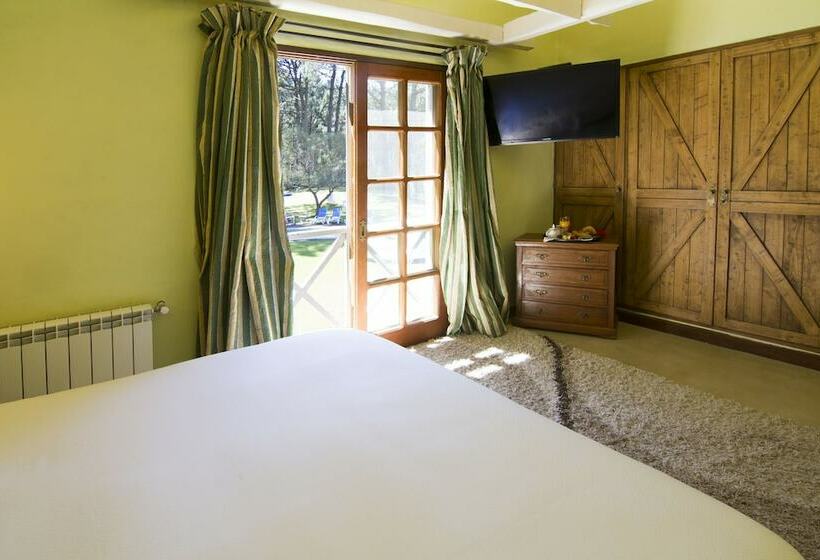 주니어 스위트, Neike Boutique