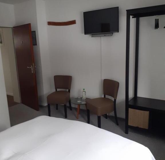 غرفة أساسية, Pension Orketal