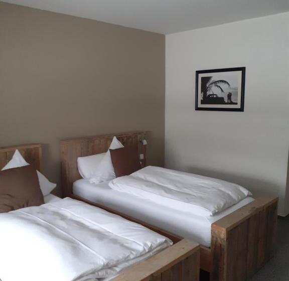 غرفة قياسية, Pension Orketal