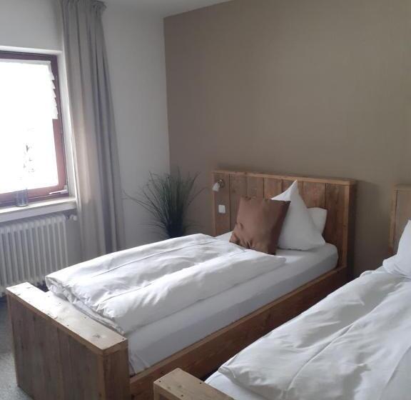 غرفة قياسية, Pension Orketal