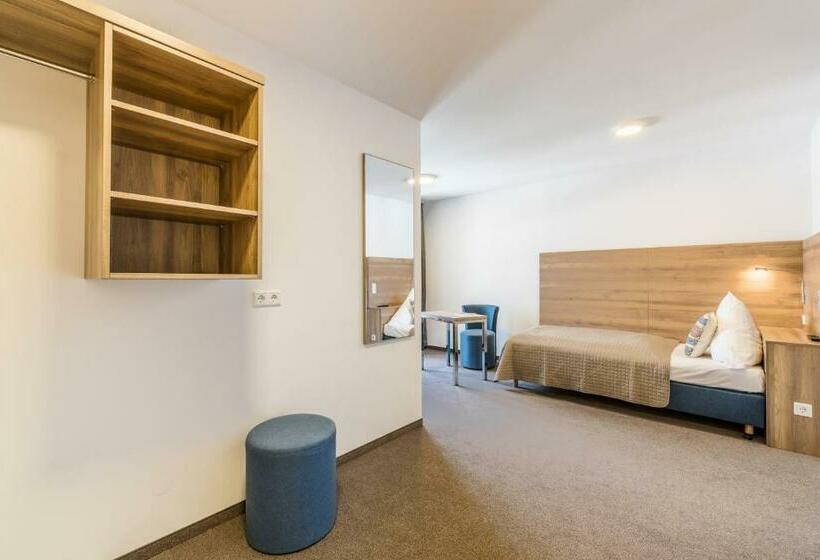 חדר אקונומי יחיד, Riemhofer Alter Schlachthof