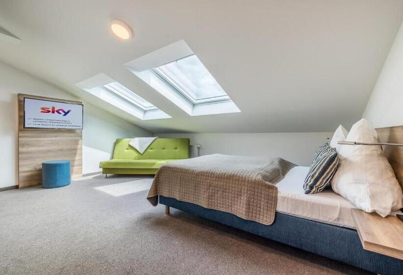 חדר סטנדרט לארבעה, Riemhofer Alter Schlachthof