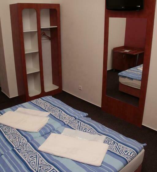 غرفة قياسية, U Kaple