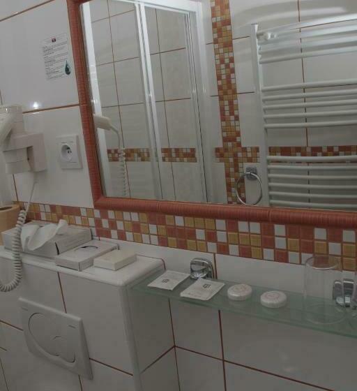 Номер Стандарт, U Kaple
