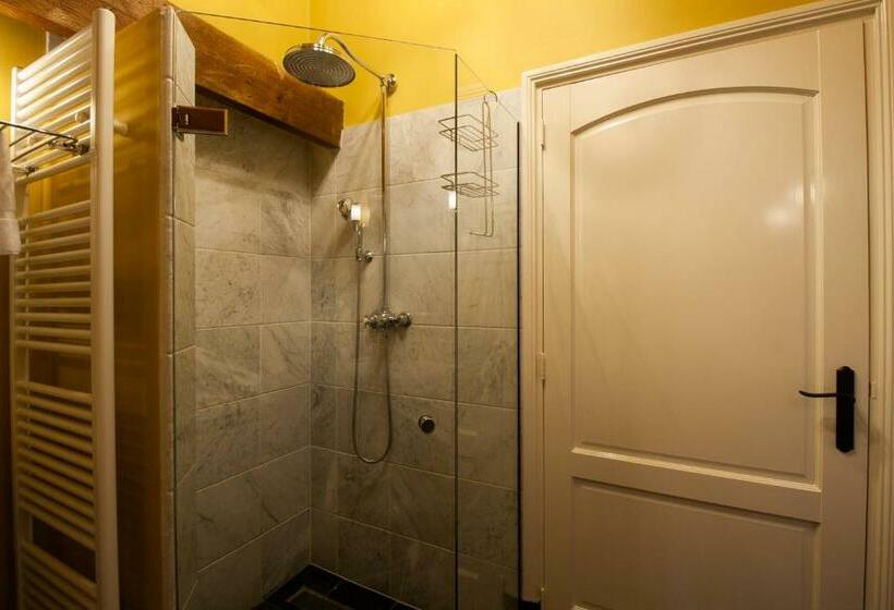 سوییت, Villa Veertien