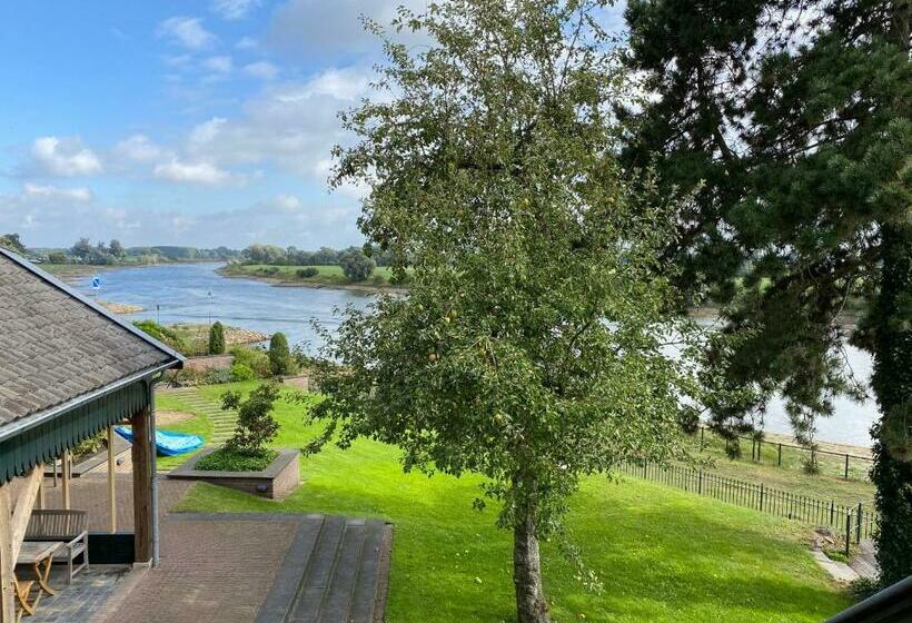 Номер Стандарт, Villa Veertien
