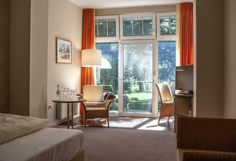 اتاق استاندارد یک نفره, Zum Rittmeister