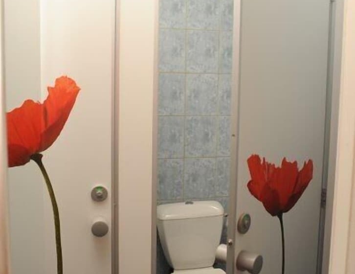 سرير فى غرفة مشتركه, Old Flat Hostel Na Sovetskoy