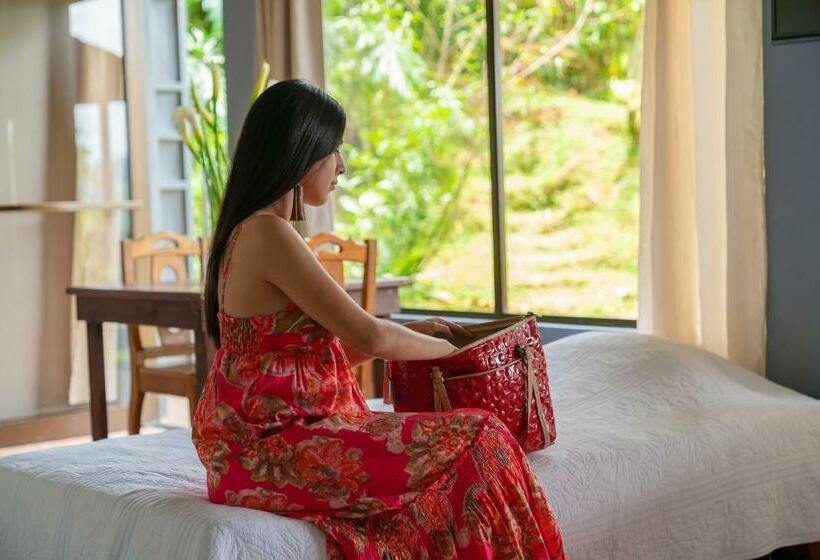 اتاق استاندارد چهار تخته, Ladera