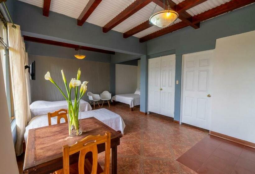 اتاق استاندارد چهار تخته, Ladera