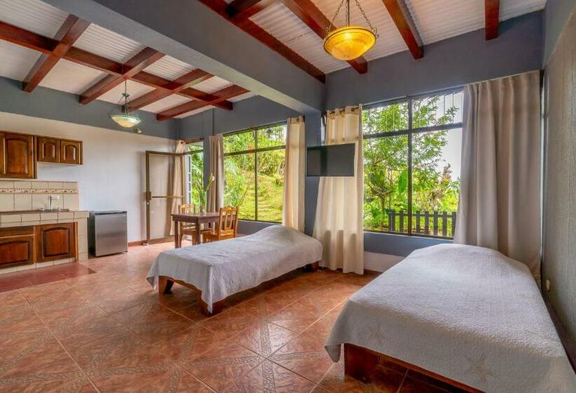 اتاق استاندارد چهار تخته, Ladera