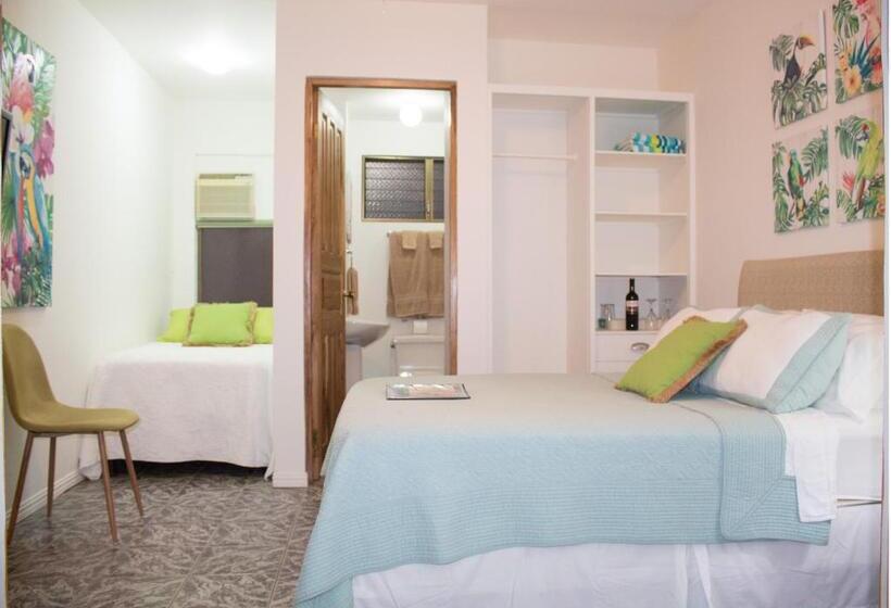 غرفة قياسية ثلاثية, Vista Canyon Inn