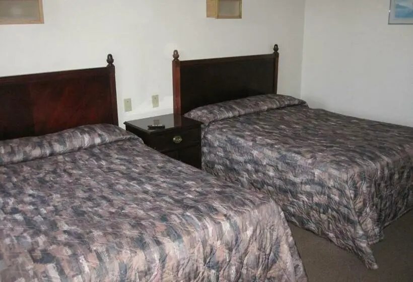 Standard-huone 2 Parivuodetta, Clarkson Village Motel, 1815 Lakeshore Rd West Mississauga