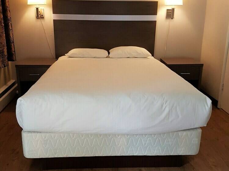 חדר משפחתי, Holiday Motel & Rv Resort