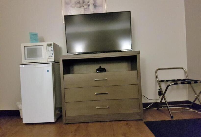 חדר משפחתי, Holiday Motel & Rv Resort