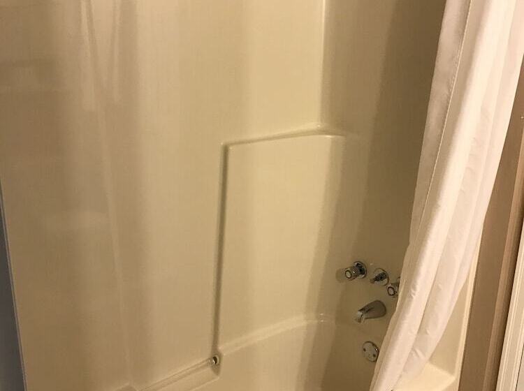 חדר משפחתי, Holiday Motel & Rv Resort