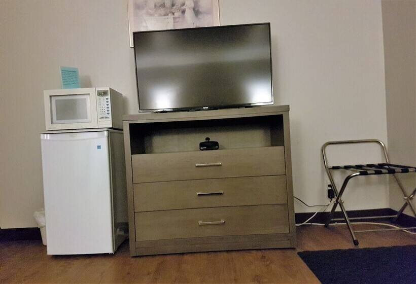 חדר משפחתי, Holiday Motel & Rv Resort