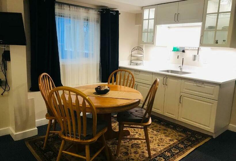 带2个卧室的套房, Cambie Lodge