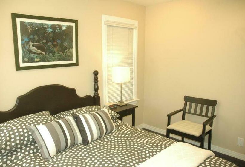 标准间, Cambie Lodge