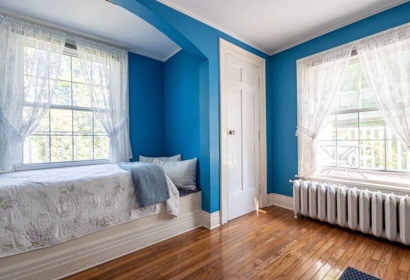 스탠다드 룸 킹사이즈 침대, Chestnut Inn