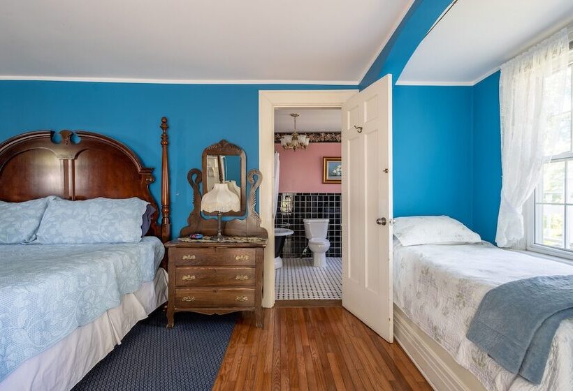 스탠다드 룸 킹사이즈 침대, Chestnut Inn