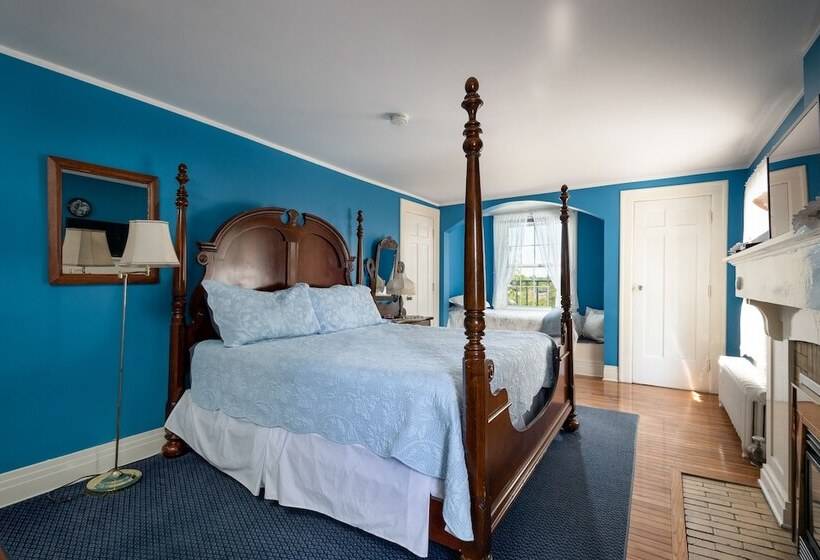 스탠다드 룸 킹사이즈 침대, Chestnut Inn