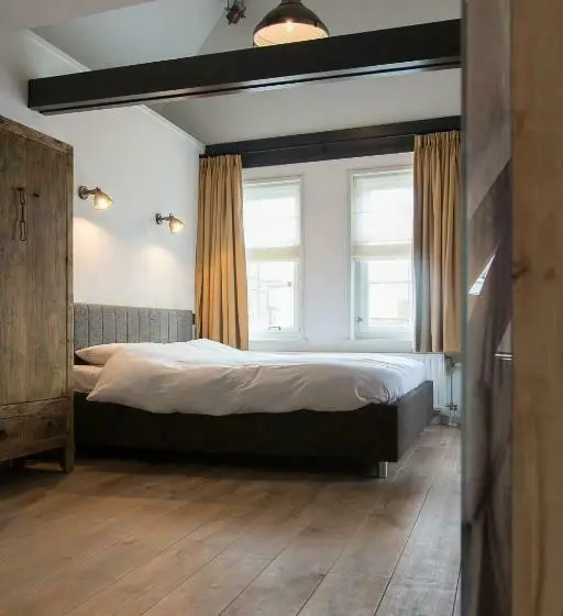 Habitación Deluxe, De Heeren