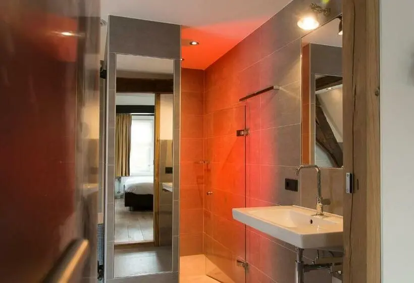 Habitación Deluxe, De Heeren