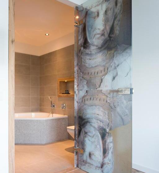 디럭스 스위트, De Heeren