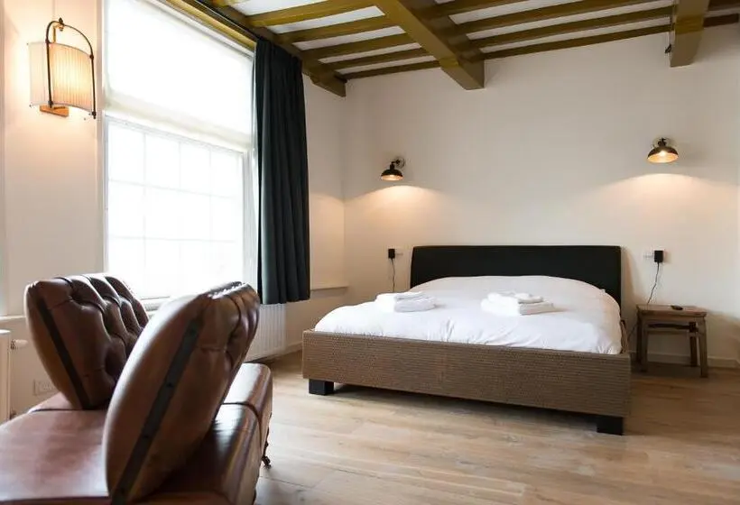 Suite Deluxe, De Heeren