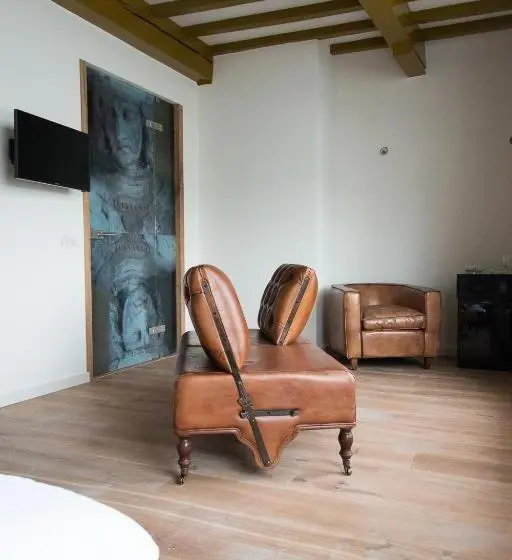 Suite Deluxe, De Heeren