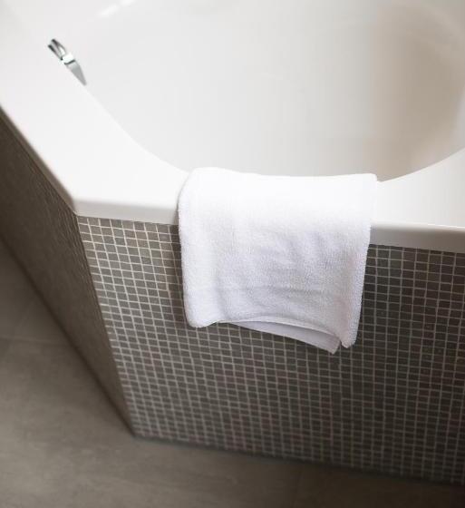 디럭스 룸 호수 전망, De Heeren