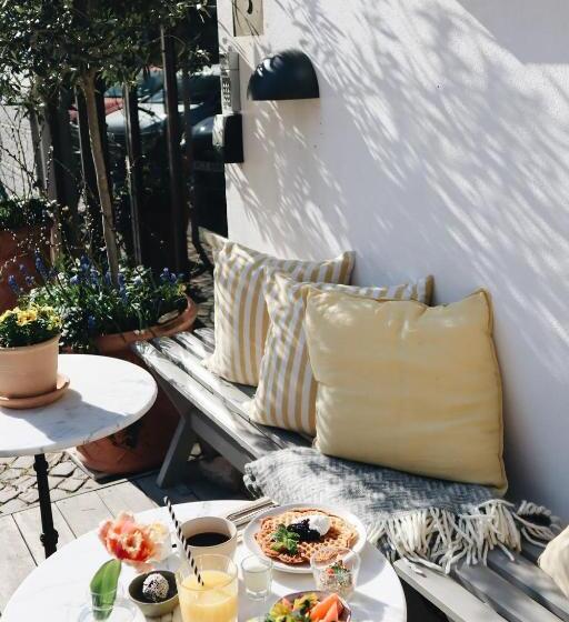 스탠다드 트리플 룸, Kalk