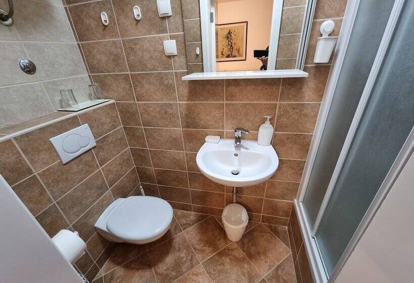 اتاق لوکس, Malena Palace Experience