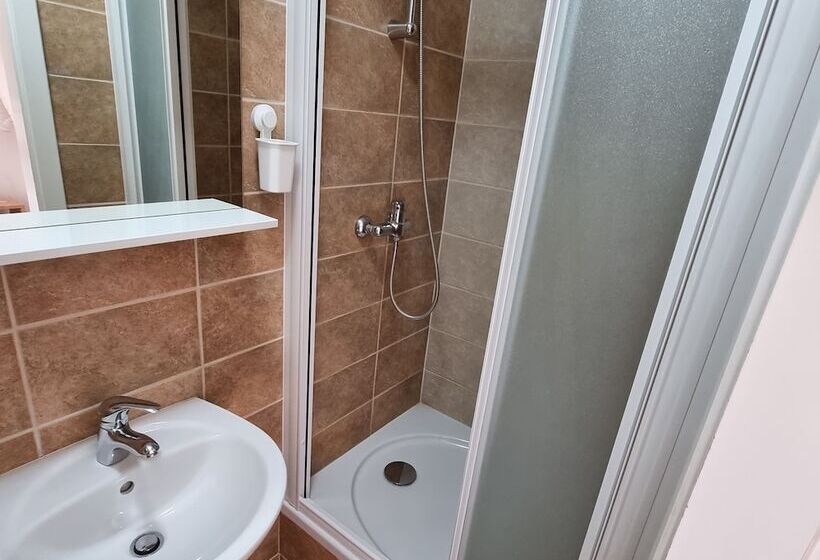 اتاق لوکس, Malena Palace Experience