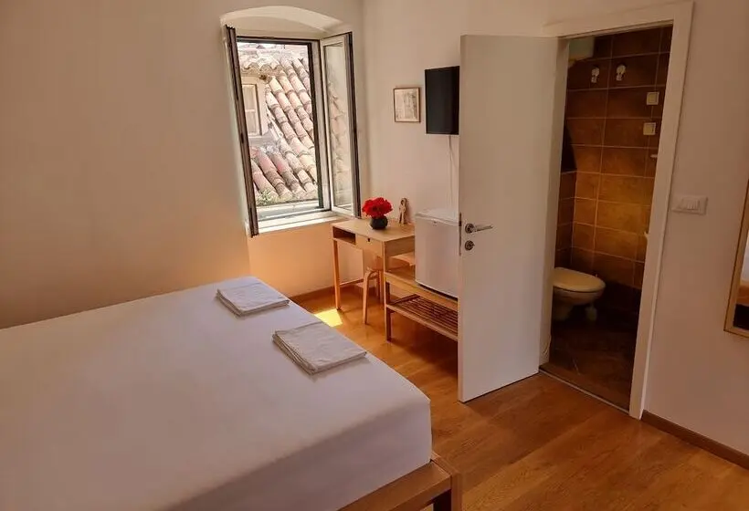 デラックスルーム, Malena Palace Experience