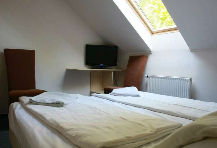 스탠다드 룸, Monopoly