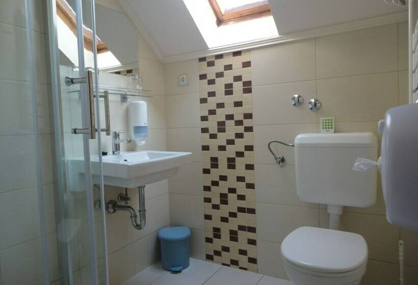 침실 1개 아파트, Monopoly