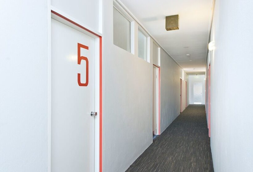 آپارتمان 2 خوابه, Prince Of Wales